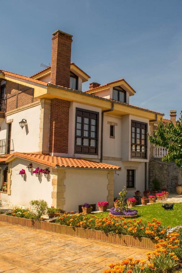 Posada Marina Suances Kültér fotó